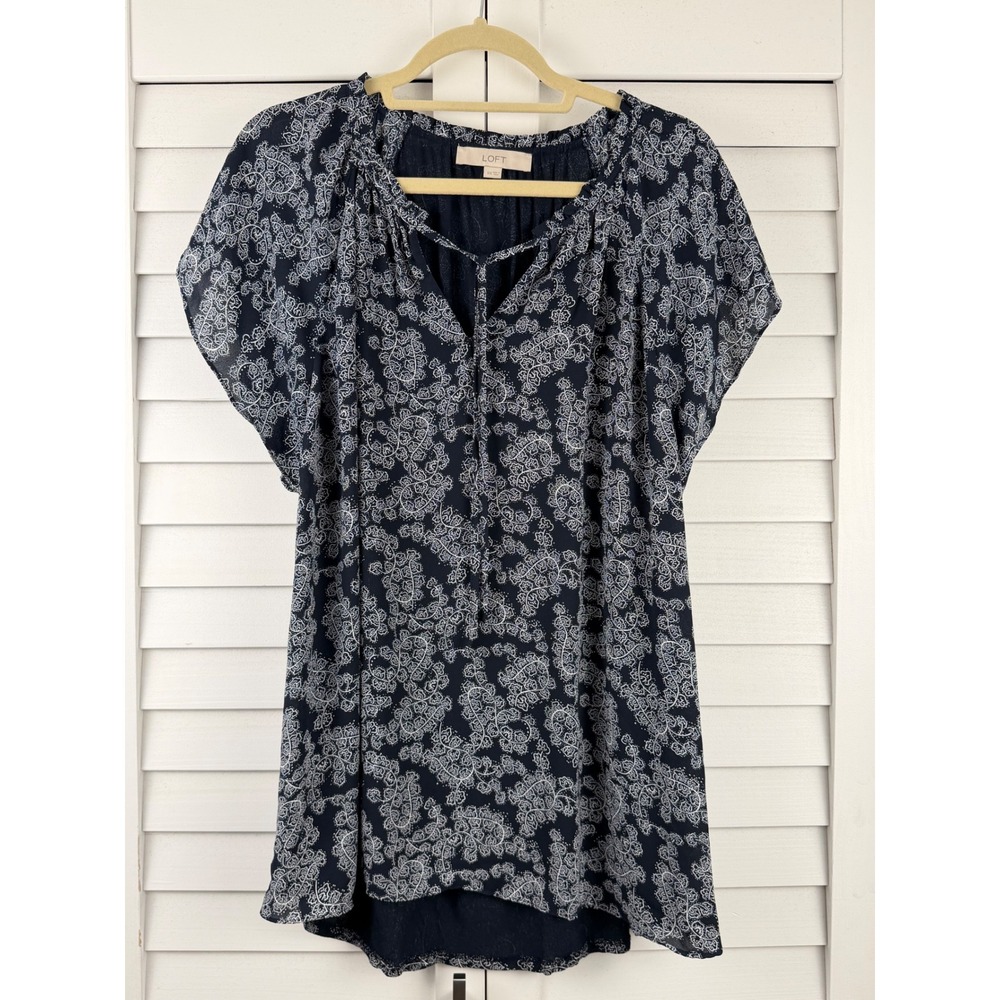 LOFT Blouse XXL Blue Paisley Flutter Sleeve Split Tie Neck NWOT